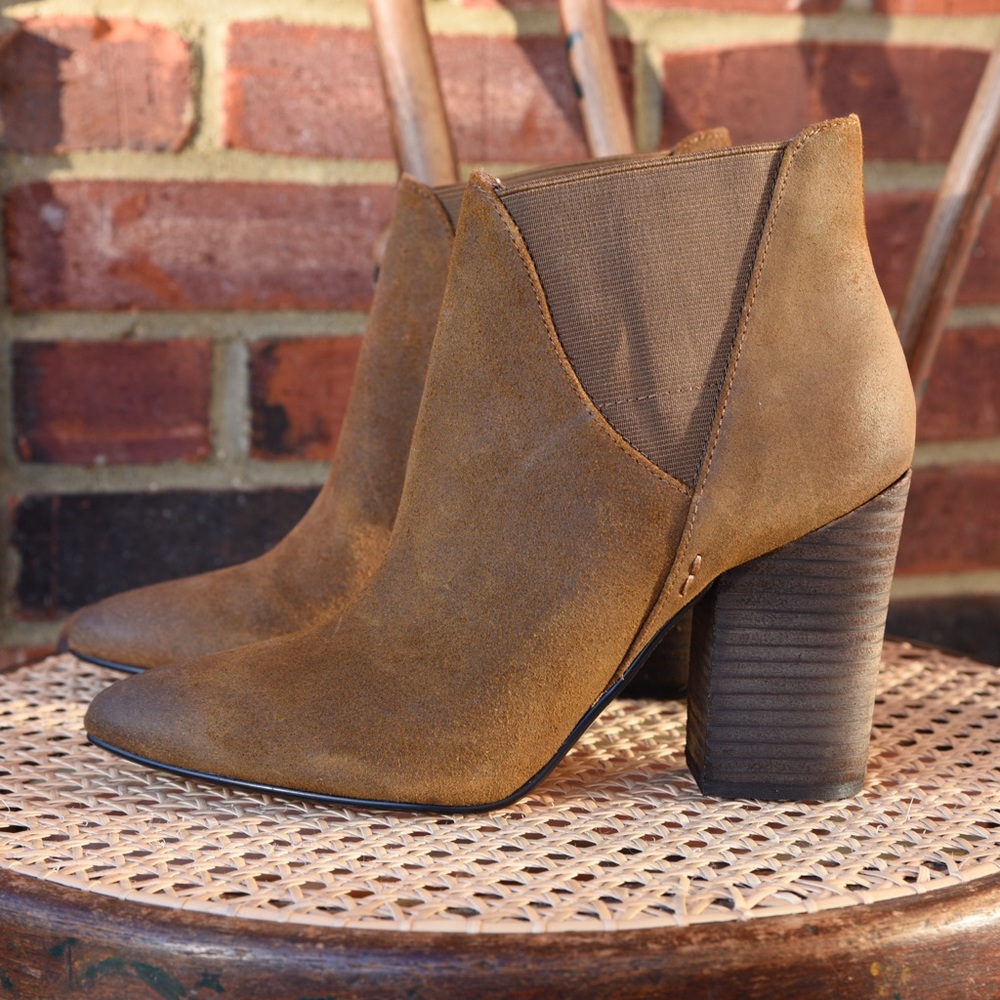 Never Worn Suede Cowgirl Boots Size 9